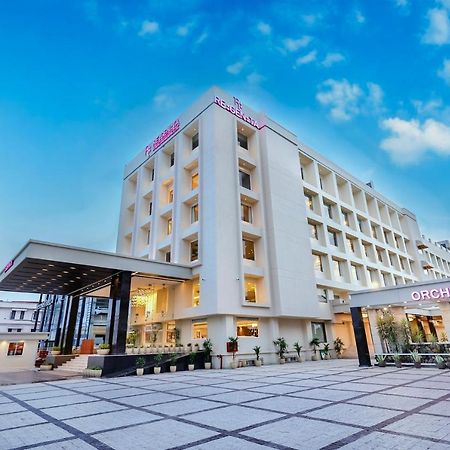 Regenta Dehradun By Royal Orchid Hotels Limited Экстерьер фото