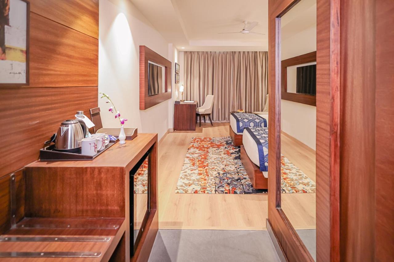 Regenta Dehradun By Royal Orchid Hotels Limited Экстерьер фото