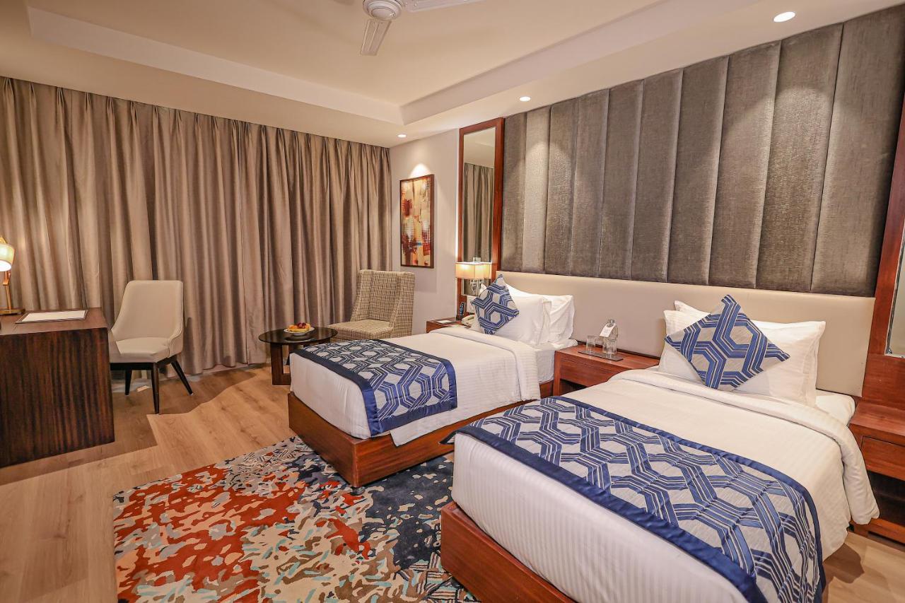 Regenta Dehradun By Royal Orchid Hotels Limited Экстерьер фото