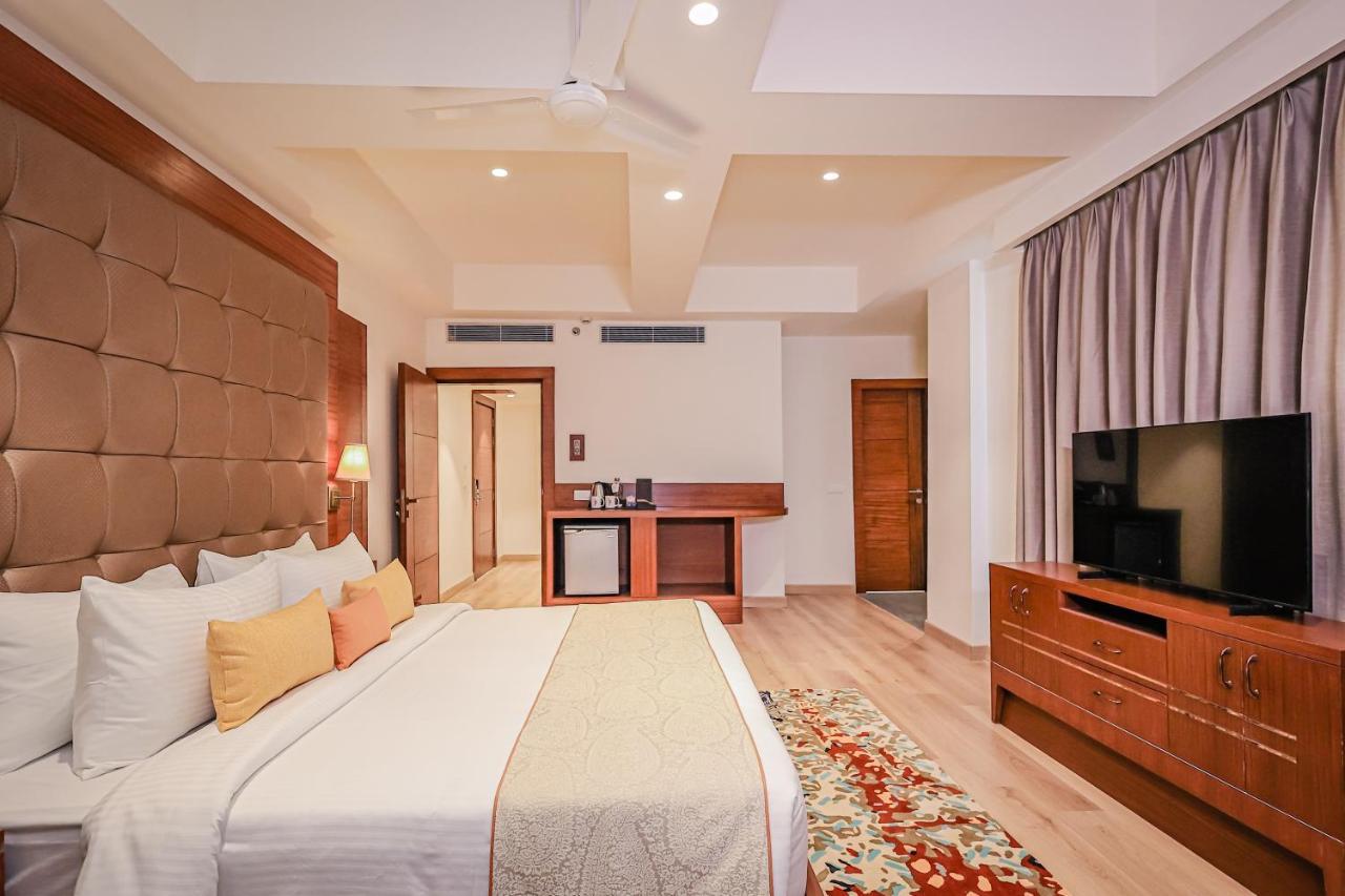 Regenta Dehradun By Royal Orchid Hotels Limited Экстерьер фото
