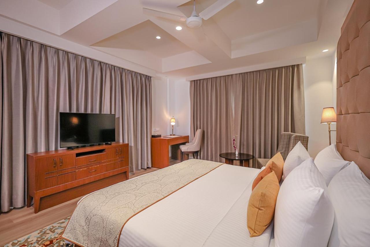Regenta Dehradun By Royal Orchid Hotels Limited Экстерьер фото