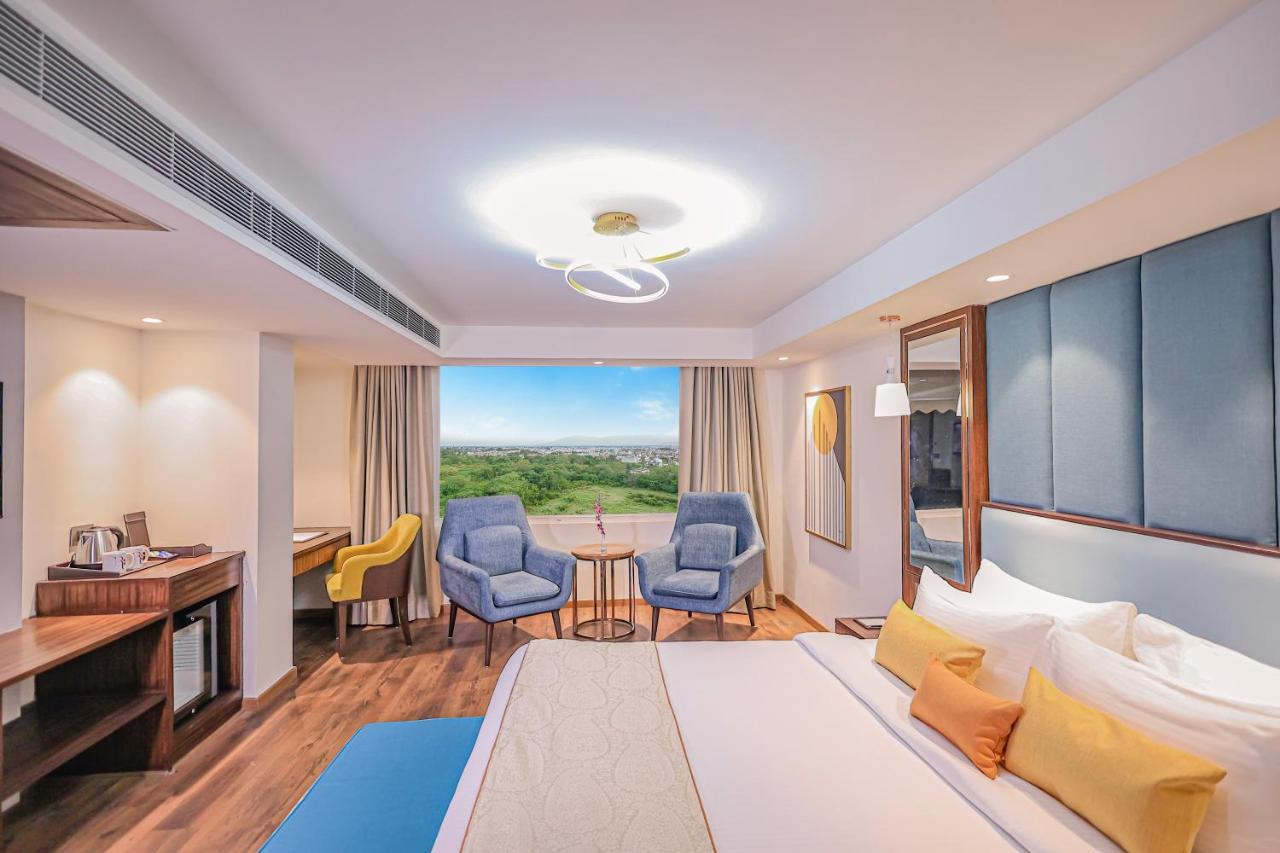 Regenta Dehradun By Royal Orchid Hotels Limited Экстерьер фото