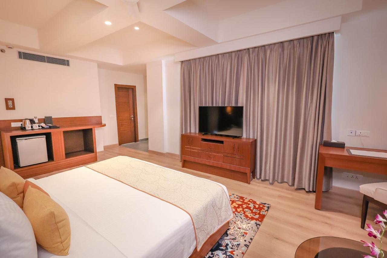 Regenta Dehradun By Royal Orchid Hotels Limited Экстерьер фото